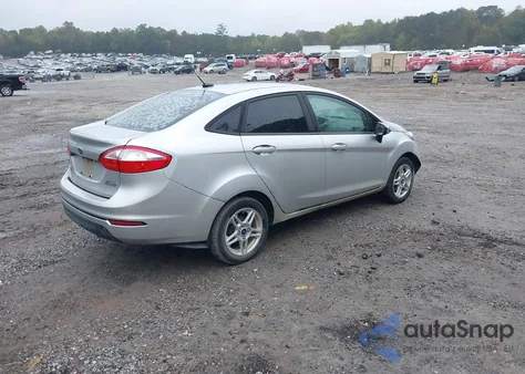 2018 Ford Fiesta Se z USA, uszkodzony, nr VIN 3FADP4BJ5JM128569